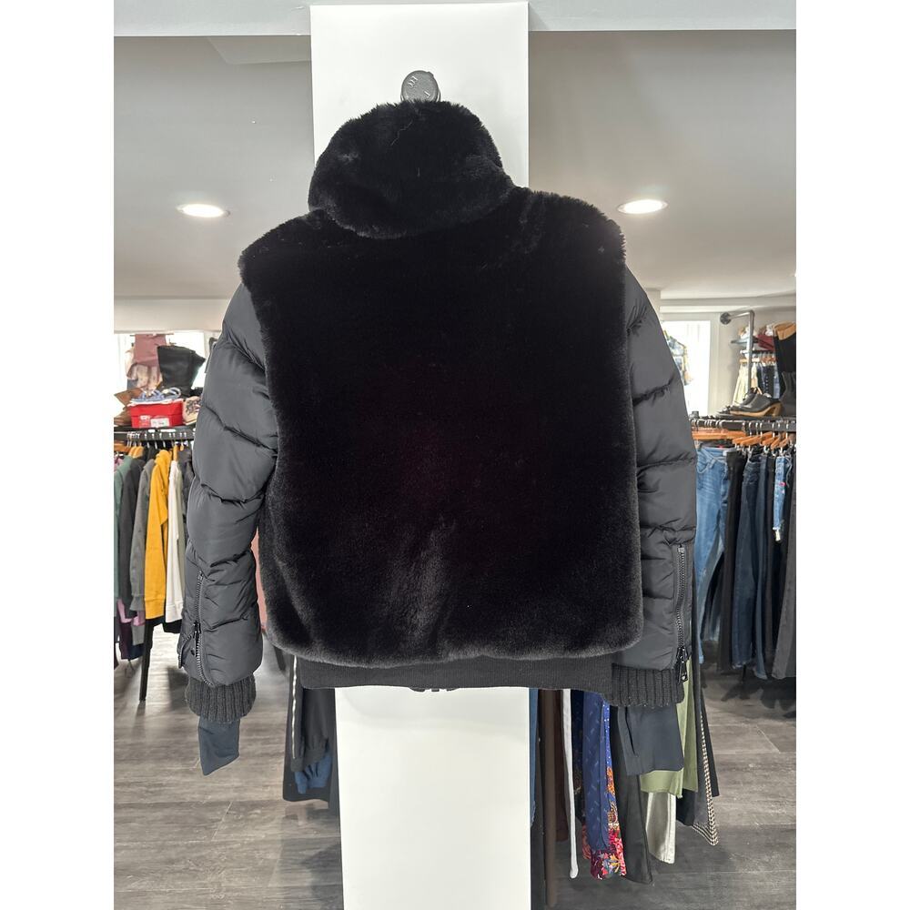 SOLD - Picture 5 of 9